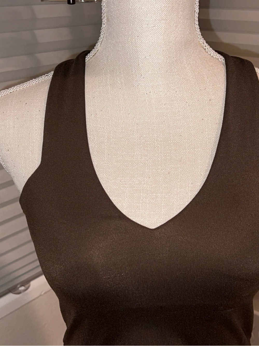 ALO Yoga Airbrush Real Bra Tank Brown - Picture 5 of 8